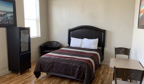 776 Virginia St Apartments-Efficiency rooms