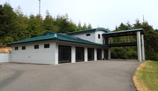 63075 Crown Point Rd, Coos Bay OR 97420
